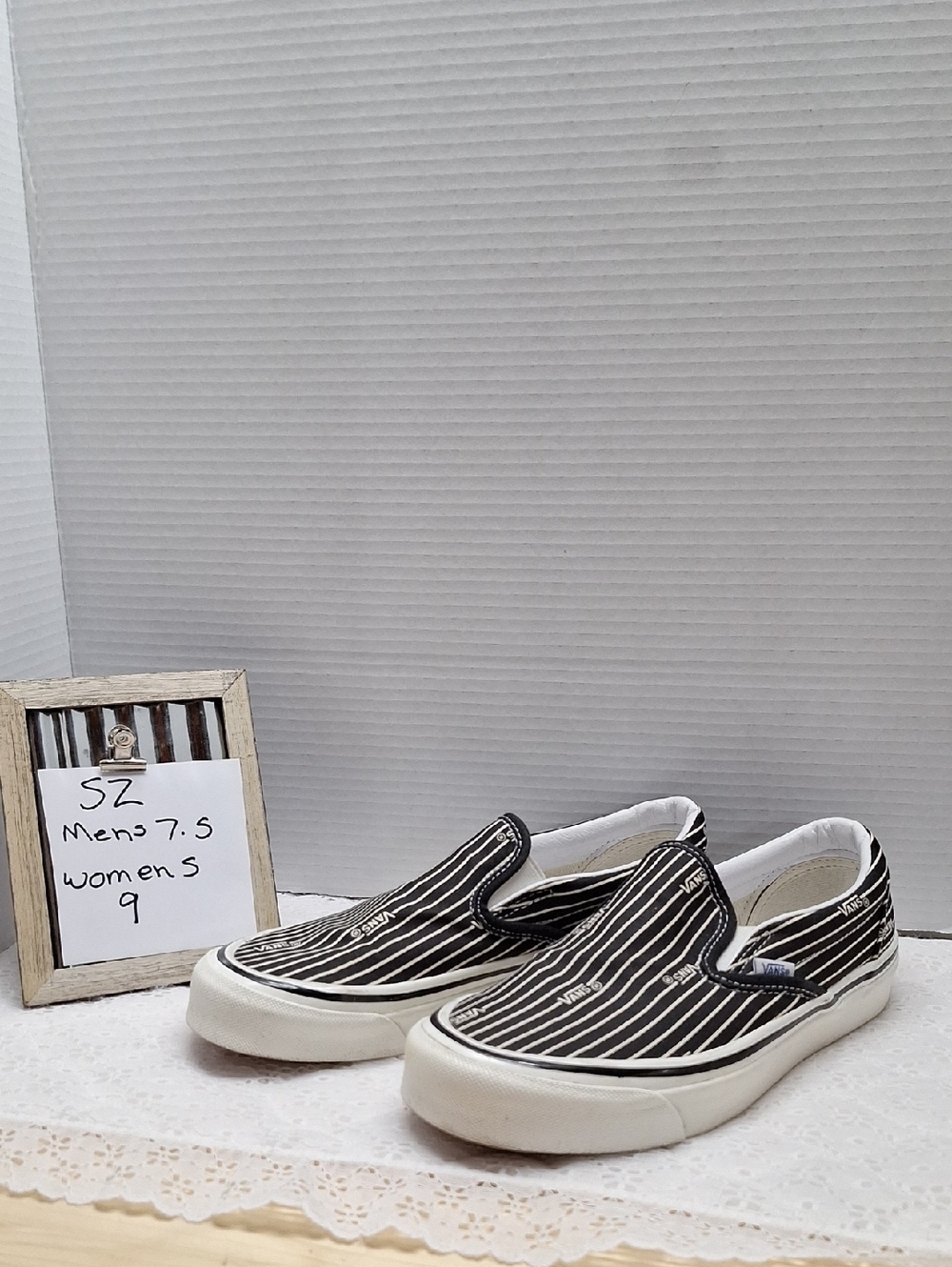 #ADS Mens Vans SZ 7.5 Womens SZ 9